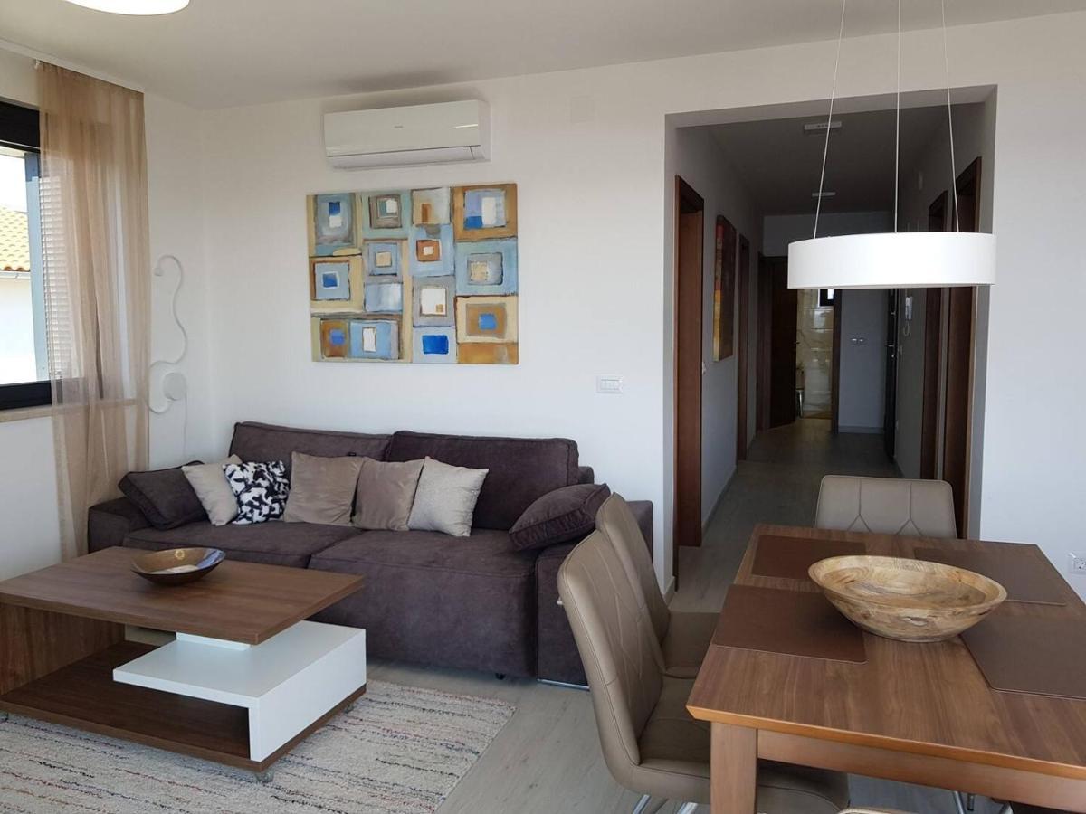 Family Friendly Apartments With A Swimming Pool Sveti Filip I Jakov, Biograd - 19325 Екстер'єр фото